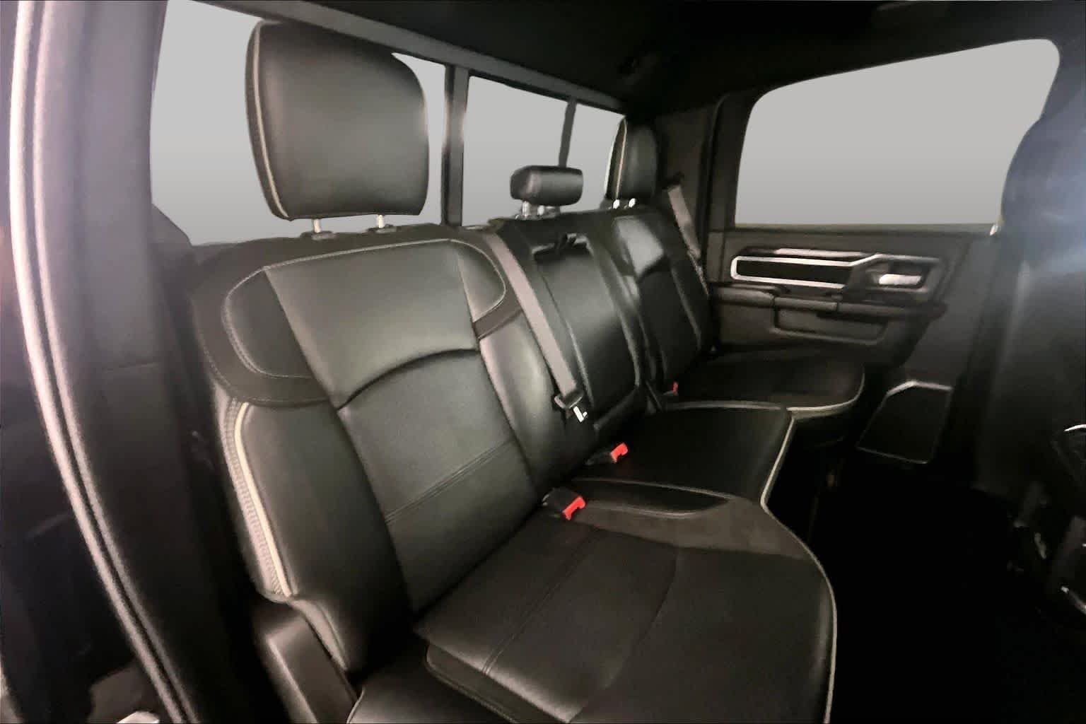 Used 2022 Diamond Black Crystal Pearlcoat Ram Laramie image 19