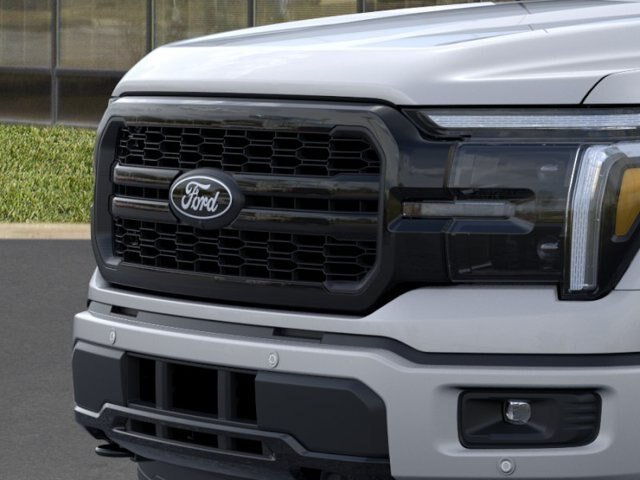 New 2026 Iconic Silver Metallic Ford LARIAT image 39