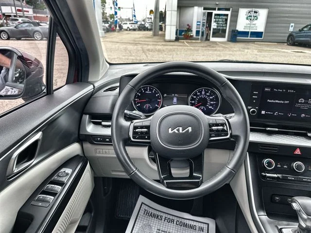Used 2023 Red Kia LX Seat Package image 13