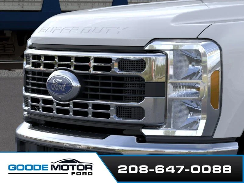 New 2026 White Ford XLT image 17