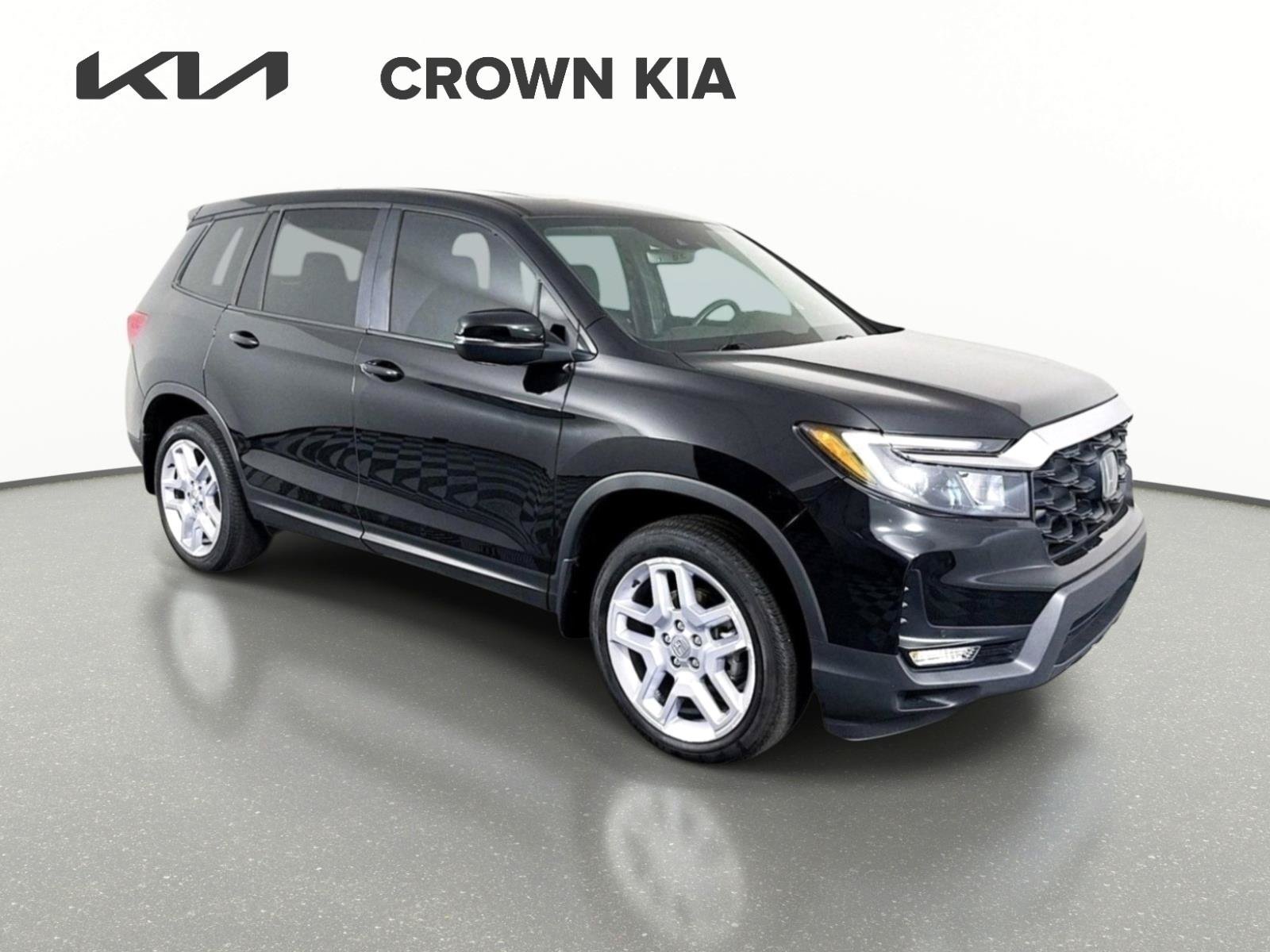 Used 2025 Black Honda EX-L image 3