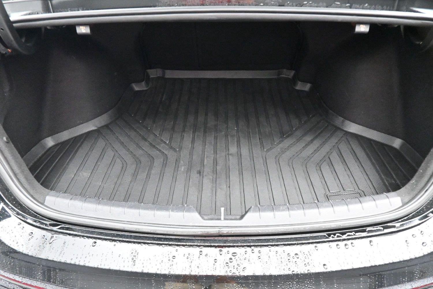 Used 2021 Ebony Black Kia LXS image 9