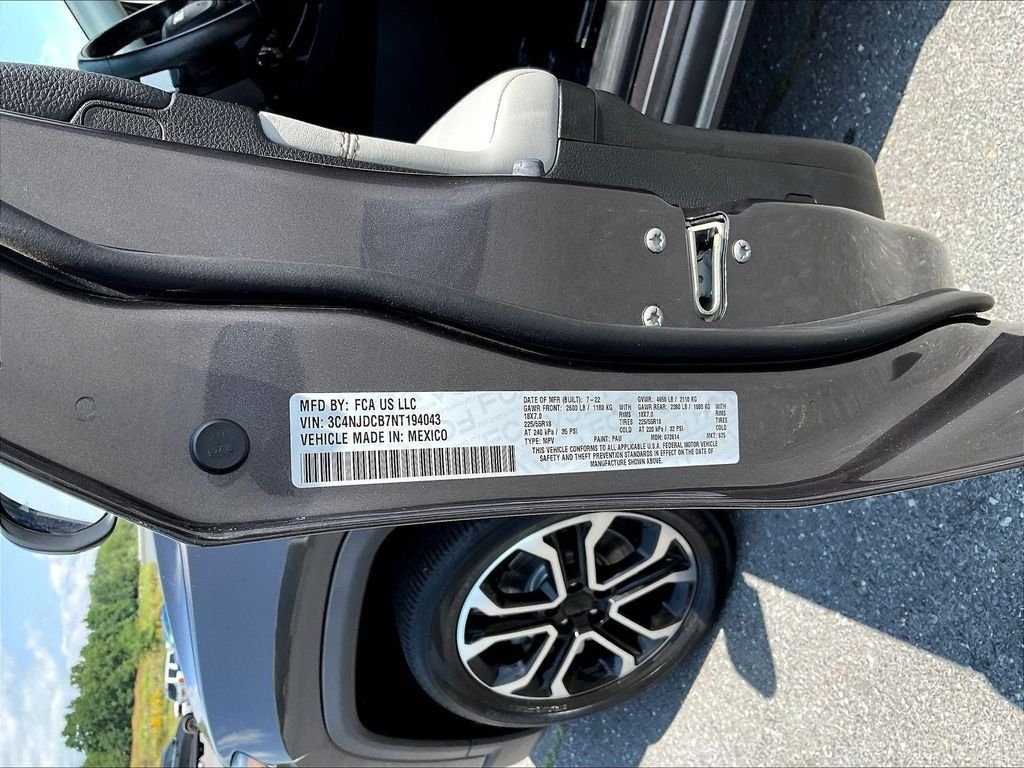 Used 2022 Gray Jeep Limited image 20