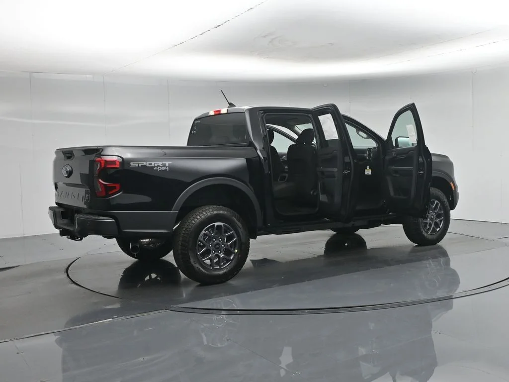 New 2026 Black Ford XLT image 5