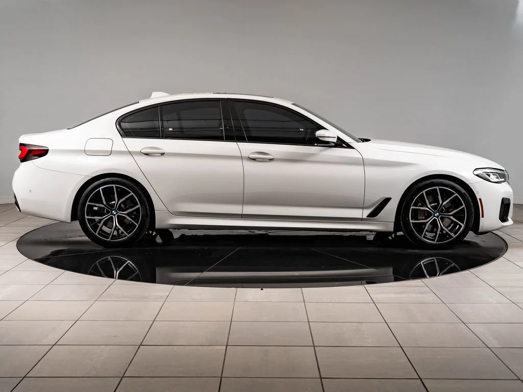 Used 2023 Alpine White BMW 530i xDrive image 11