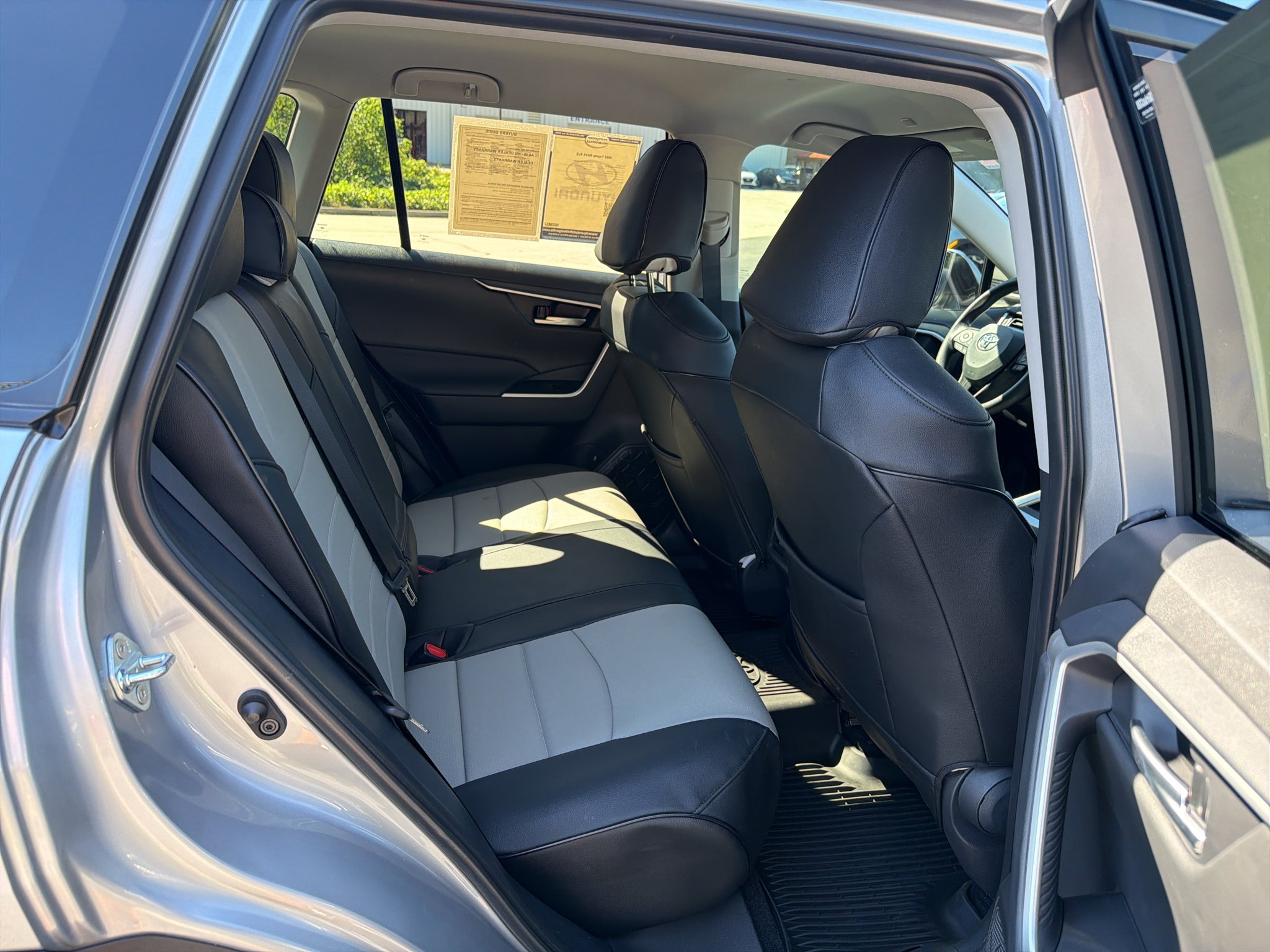 Used 2025 Silver Sky Metallic Toyota XLE image 16