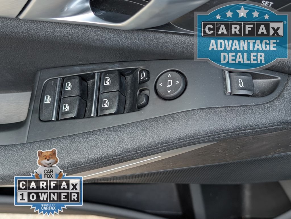 Used 2019 Black BMW xDrive40i image 18