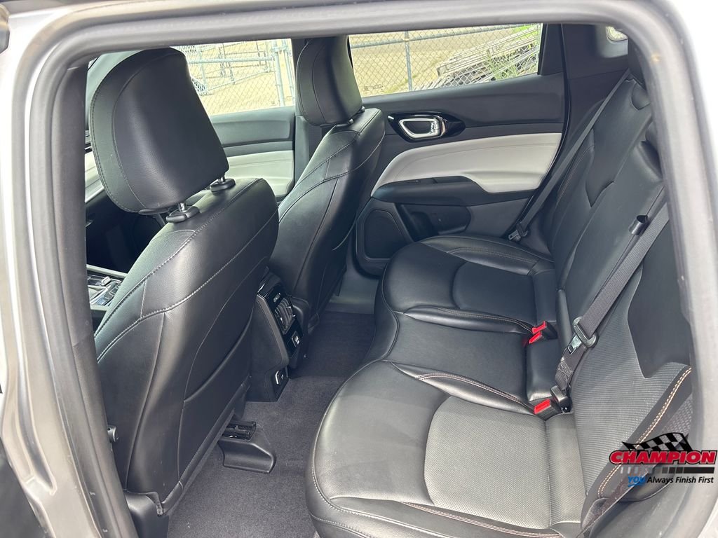 Used 2023 Silver Jeep Limited image 20