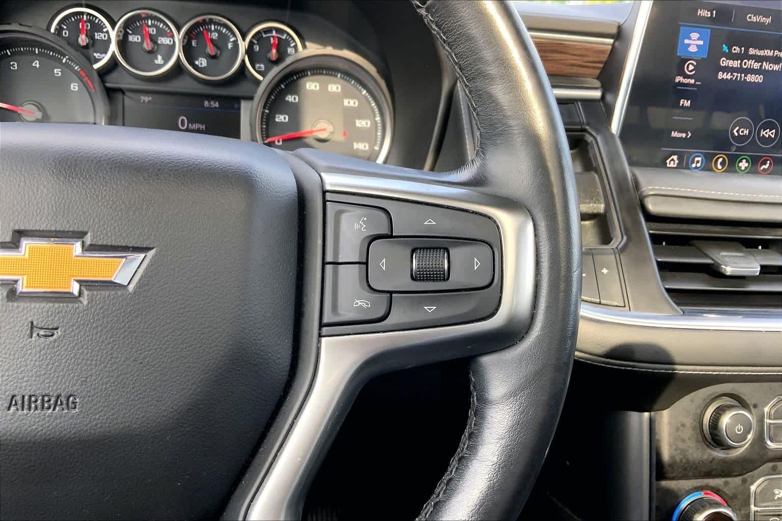 Used 2021 IRIDESCENT PEARL TRICOAT Chevrolet LT image 25