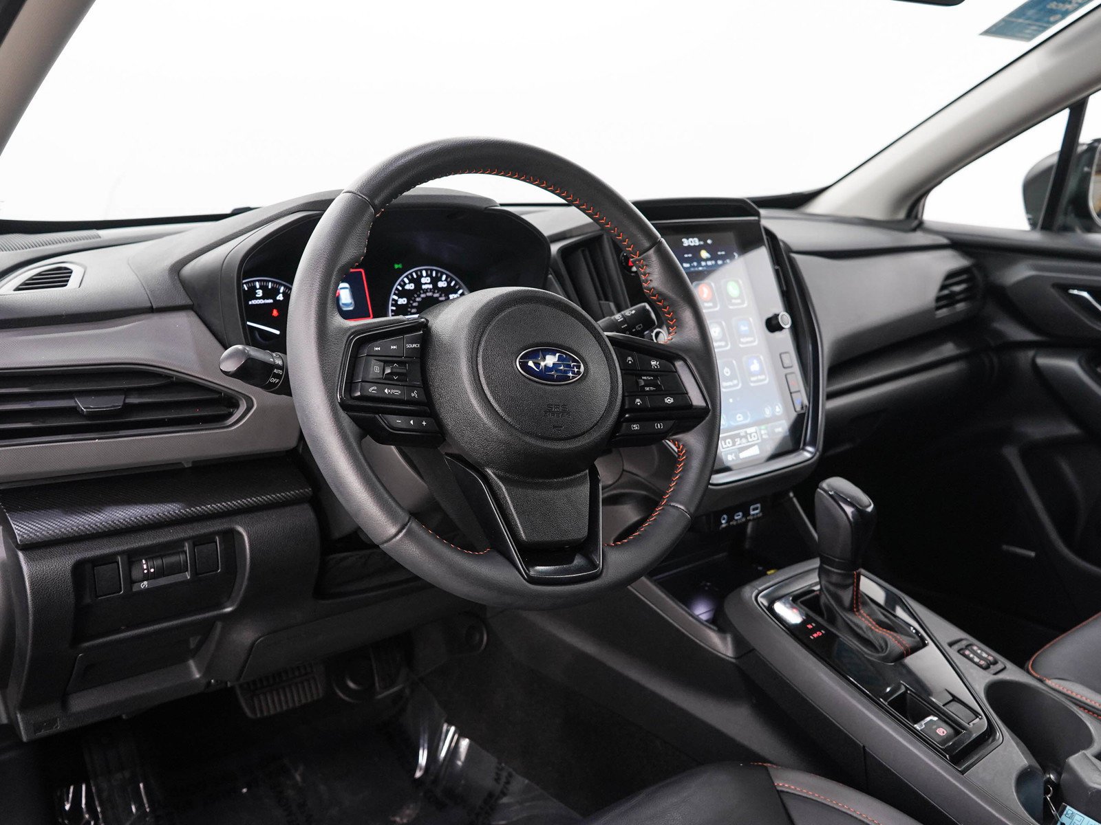 Used 2024 Crystal Black Pearl Subaru Limited image 23