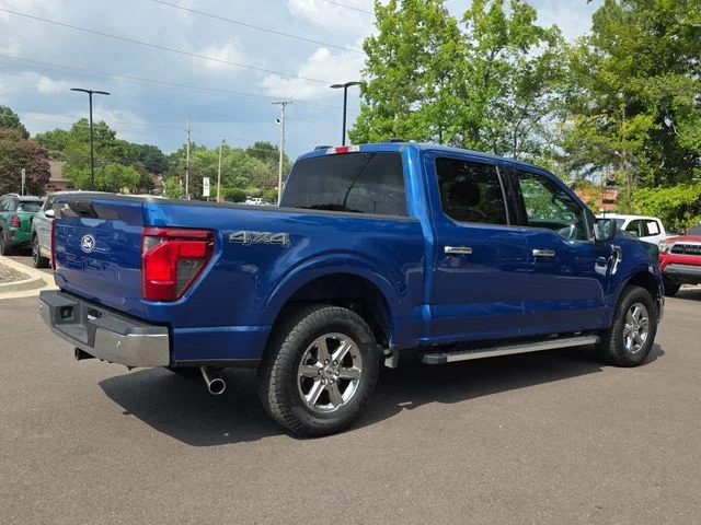 Used 2025 Blue Ford XLT image 5