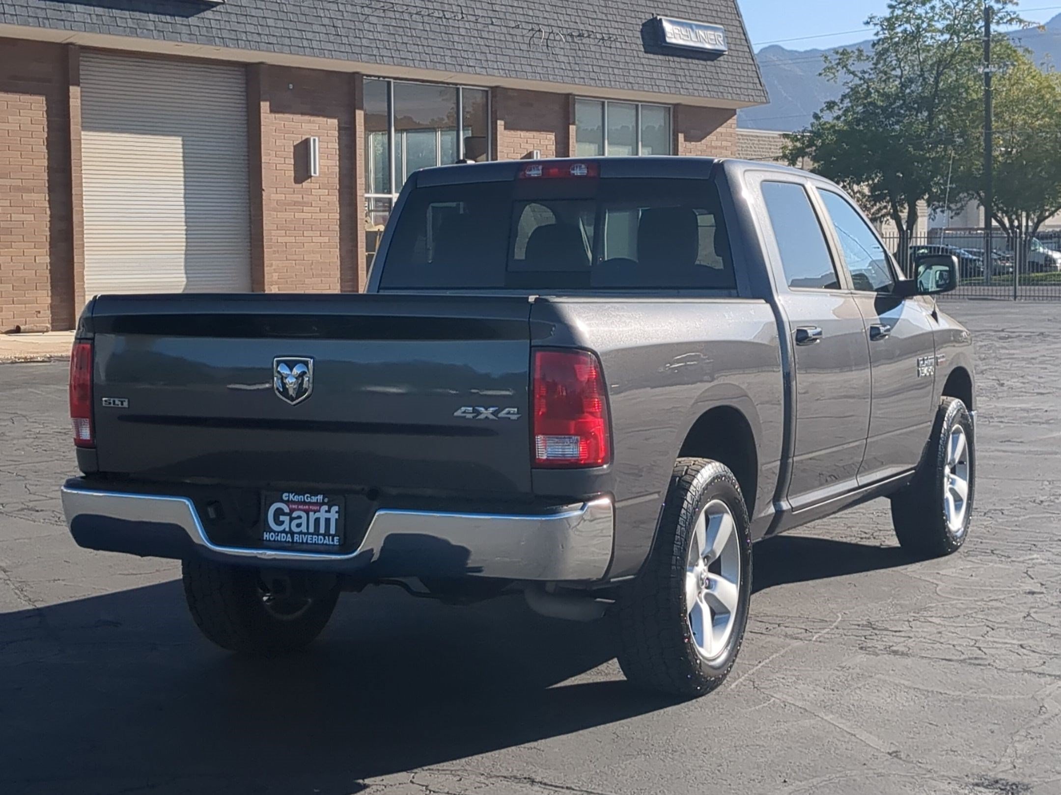 Used 2017 Granite Crystal Metallic Clearcoat Ram SLT image 3