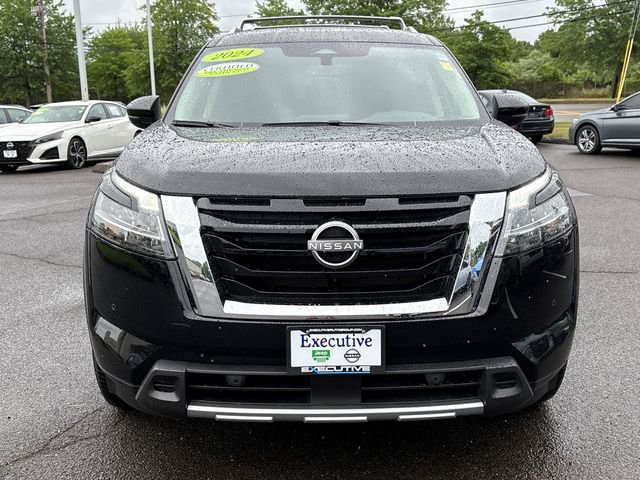 Used 2024 Black Nissan SL image 6