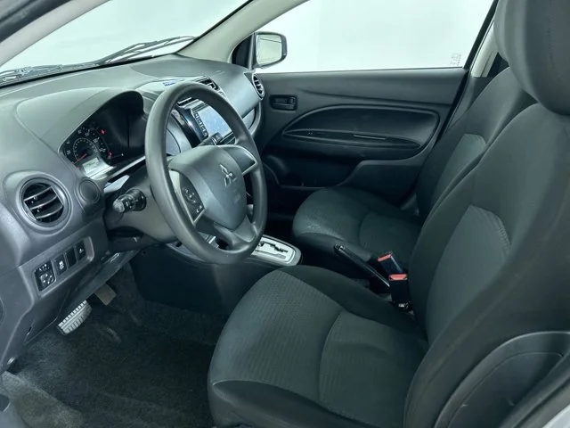 Used 2023 Starlight Silver Metallic Mitsubishi ES image 18