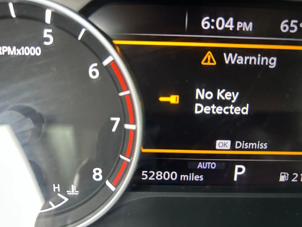 Used 2022 Blue Nissan S image 17