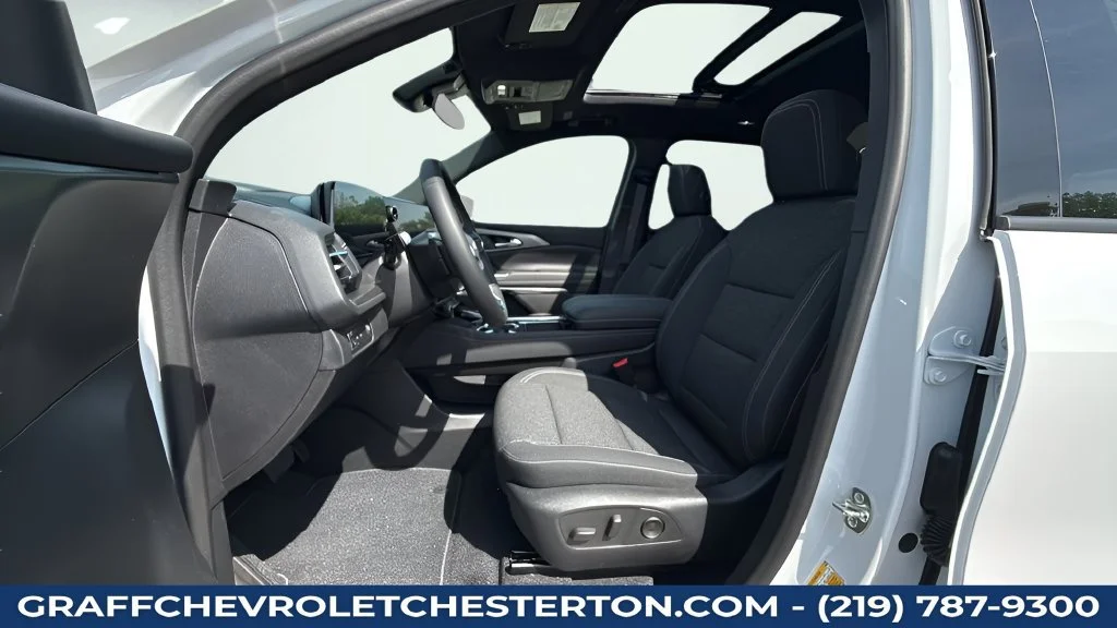 New 2026 Summit White Chevrolet LT image 21