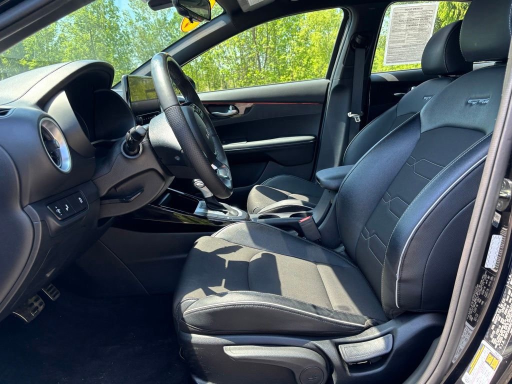 Used 2023 Black Kia GT-Line image 12