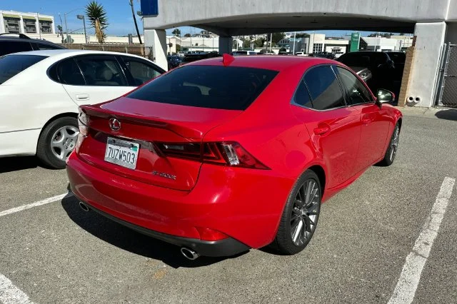 Used 2016 Red Lexus 200t image 5