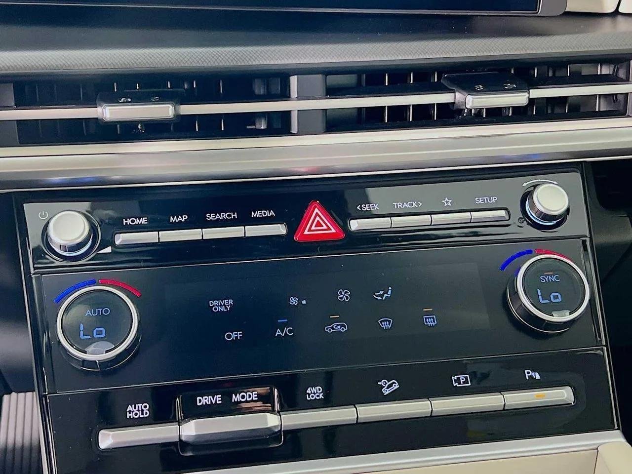 2026 Hyundai Santa Fe SE - Photo 11