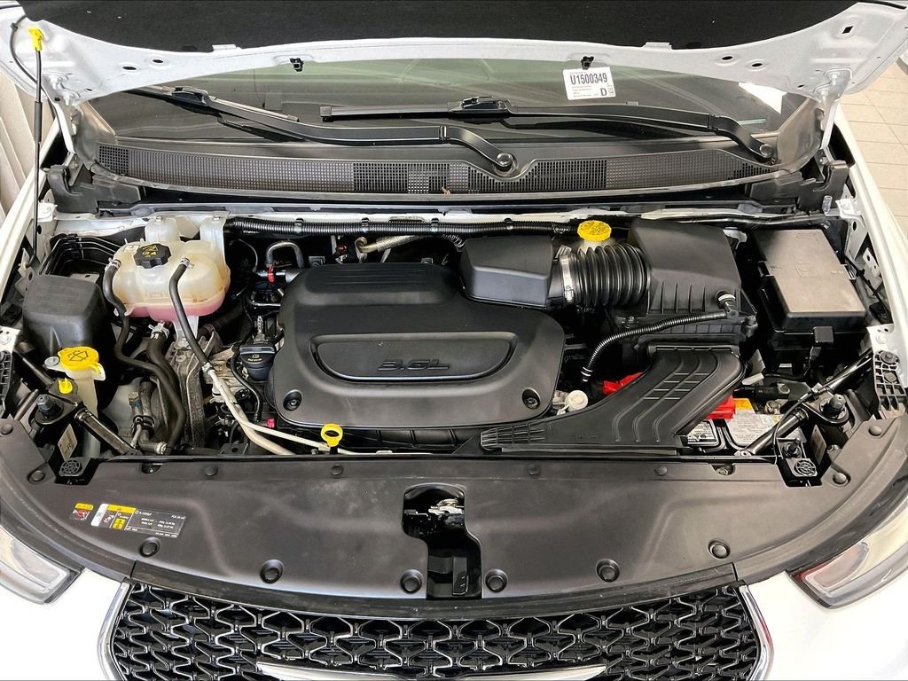 Used 2023 White Chrysler Touring L image 30