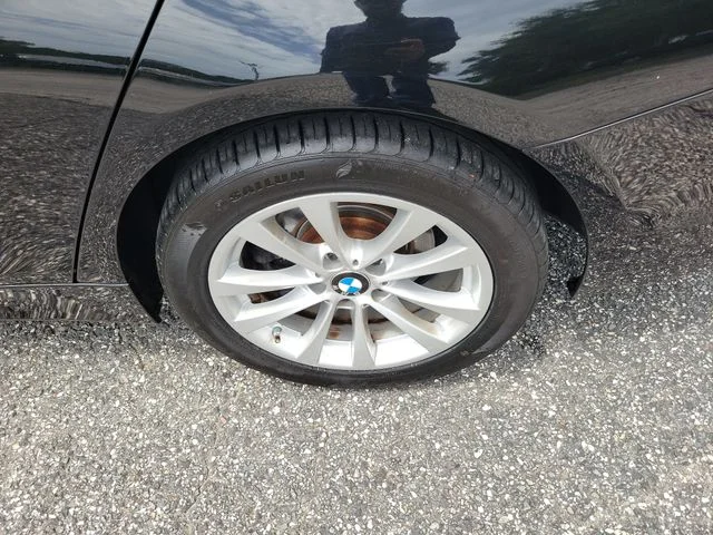 Used 2018 Black BMW 320i xDrive image 6