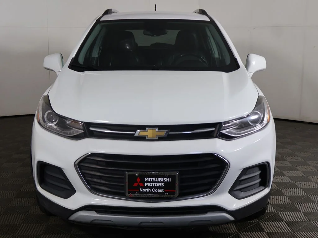 Used 2020 White Chevrolet LT image 8