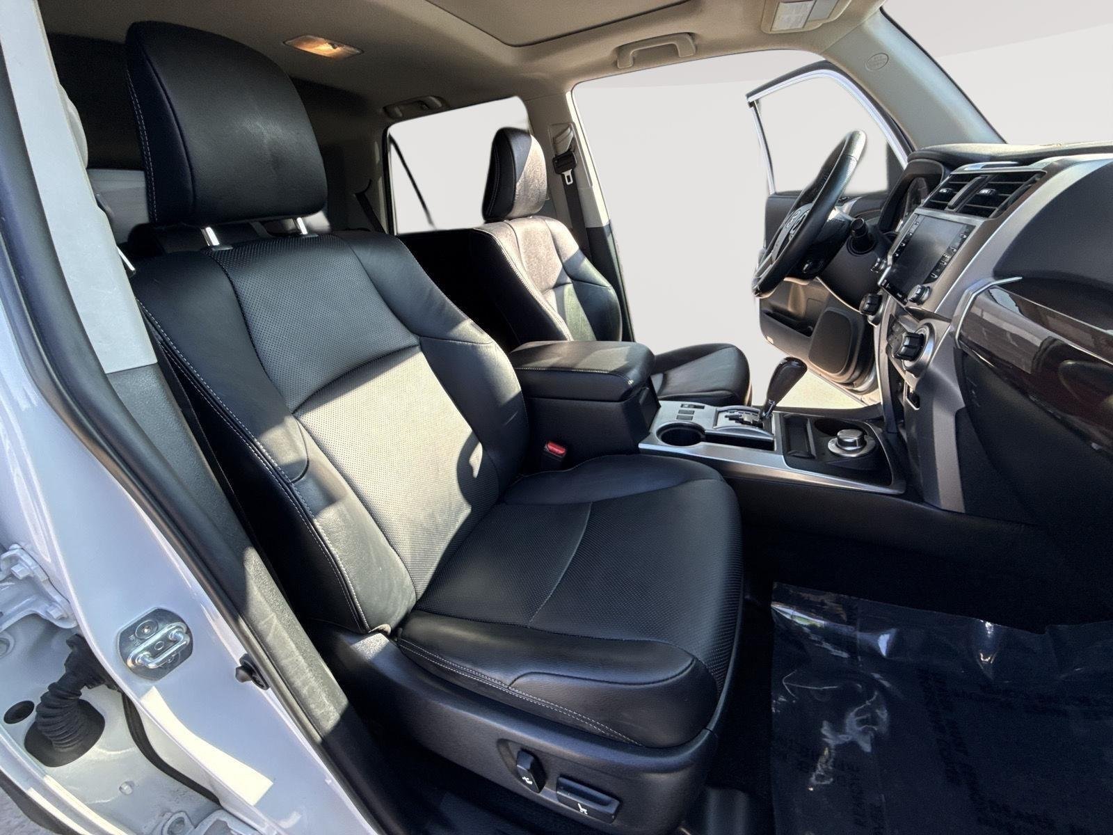 Certified Used 2024 Wind Chill Pearl Toyota Limited image 26
