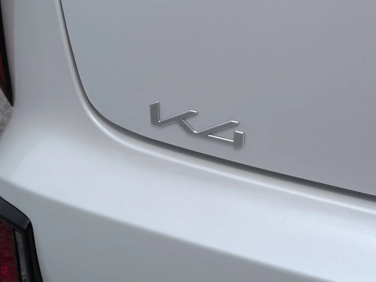 New 2026 Snow White Pearl Kia GT-Line image 15