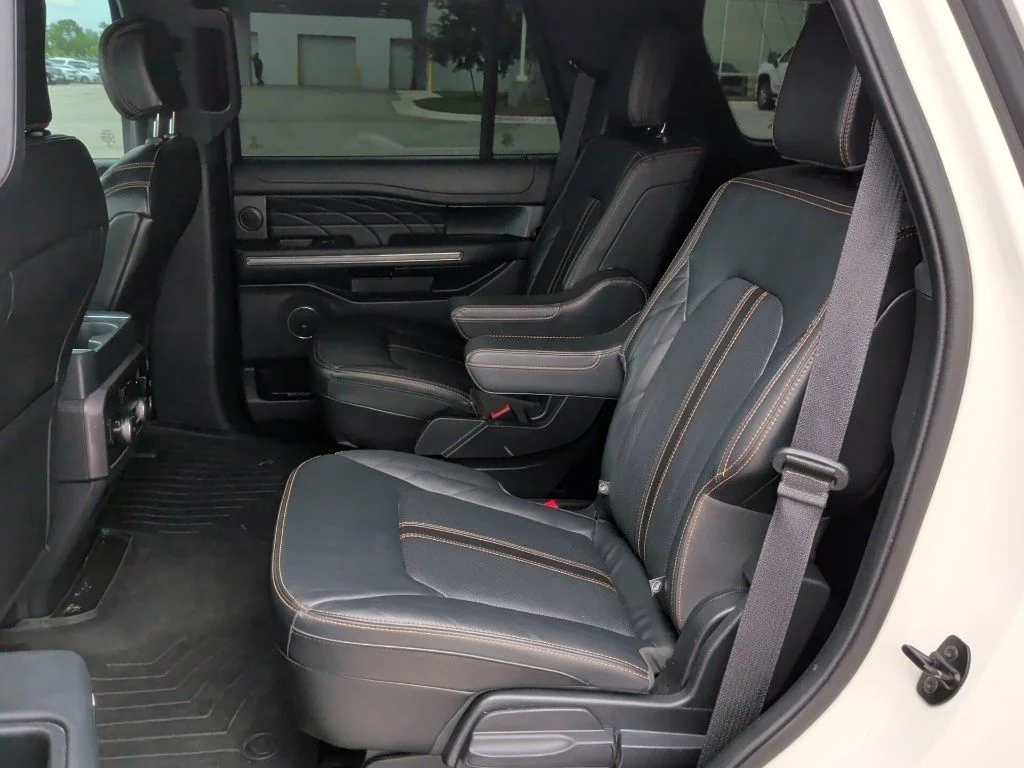 Used 2022 White Ford Platinum image 39