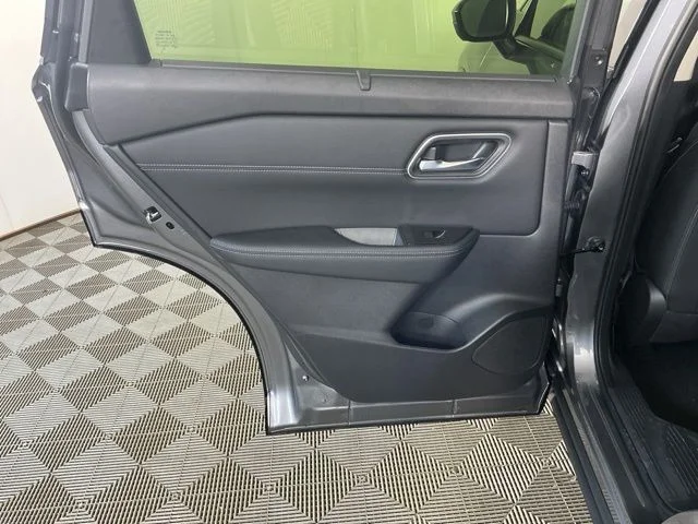New 2026 Gray Nissan Platinum image 20