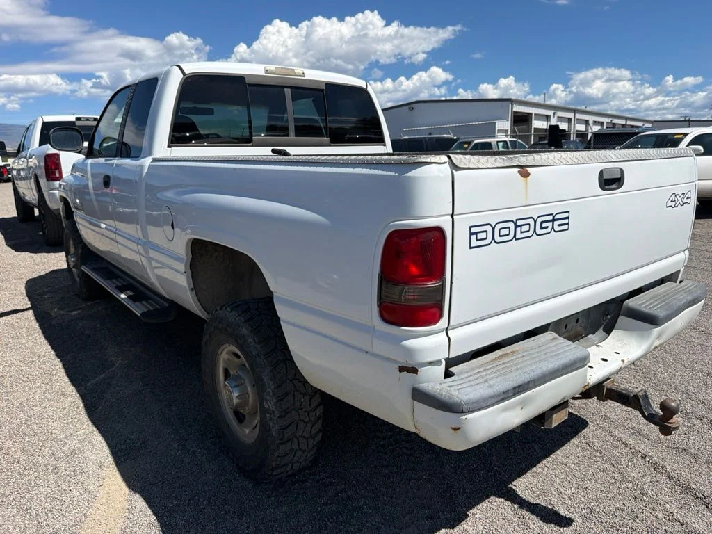 Used 1999 White Dodge SPORT image 7
