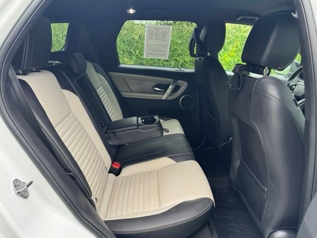 Used 2023 Fuji White Land Rover S R-Dynamic image 17
