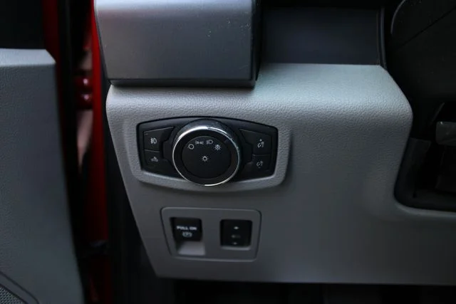 Used 2019 Red Ford XLT image 12