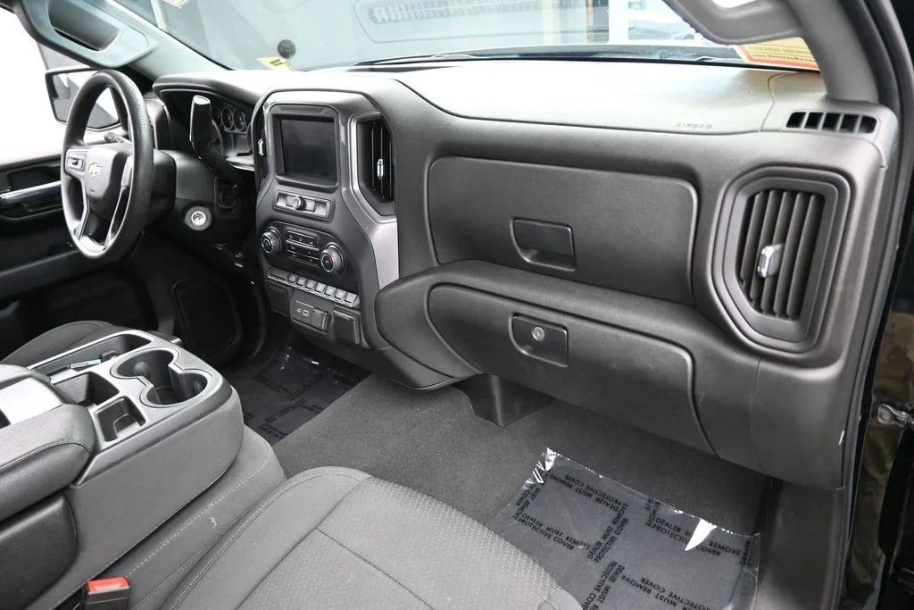 Used 2021 Black Chevrolet Custom image 37