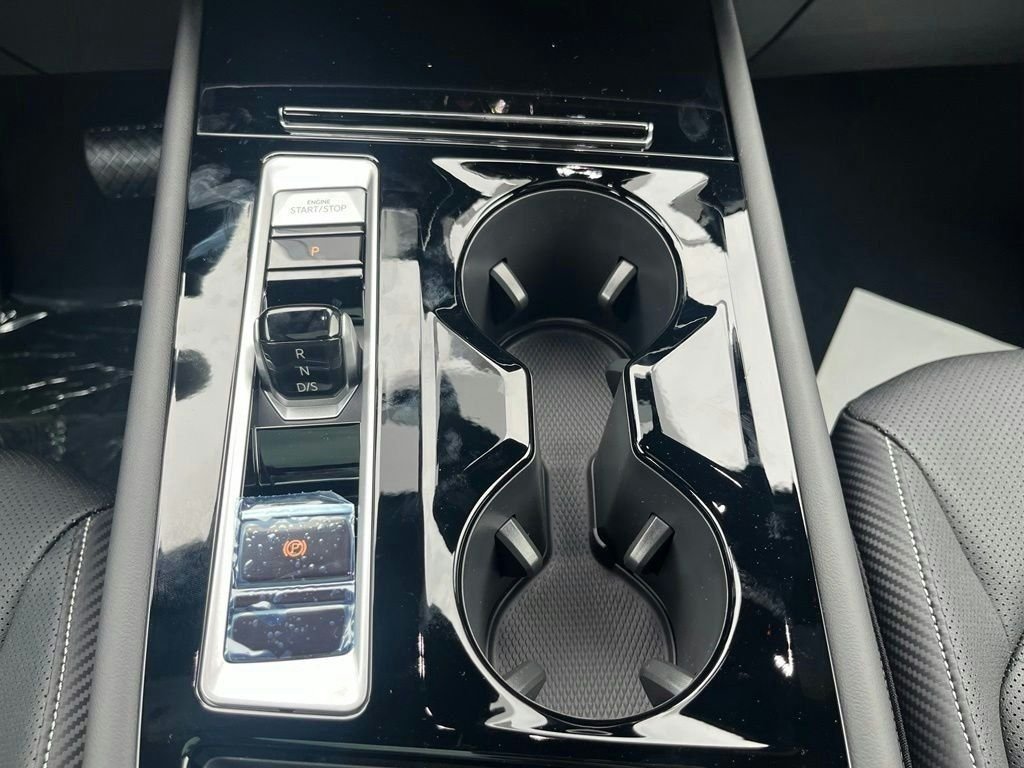 New 2026 White/off-white Volkswagen SE w/Technology image 14