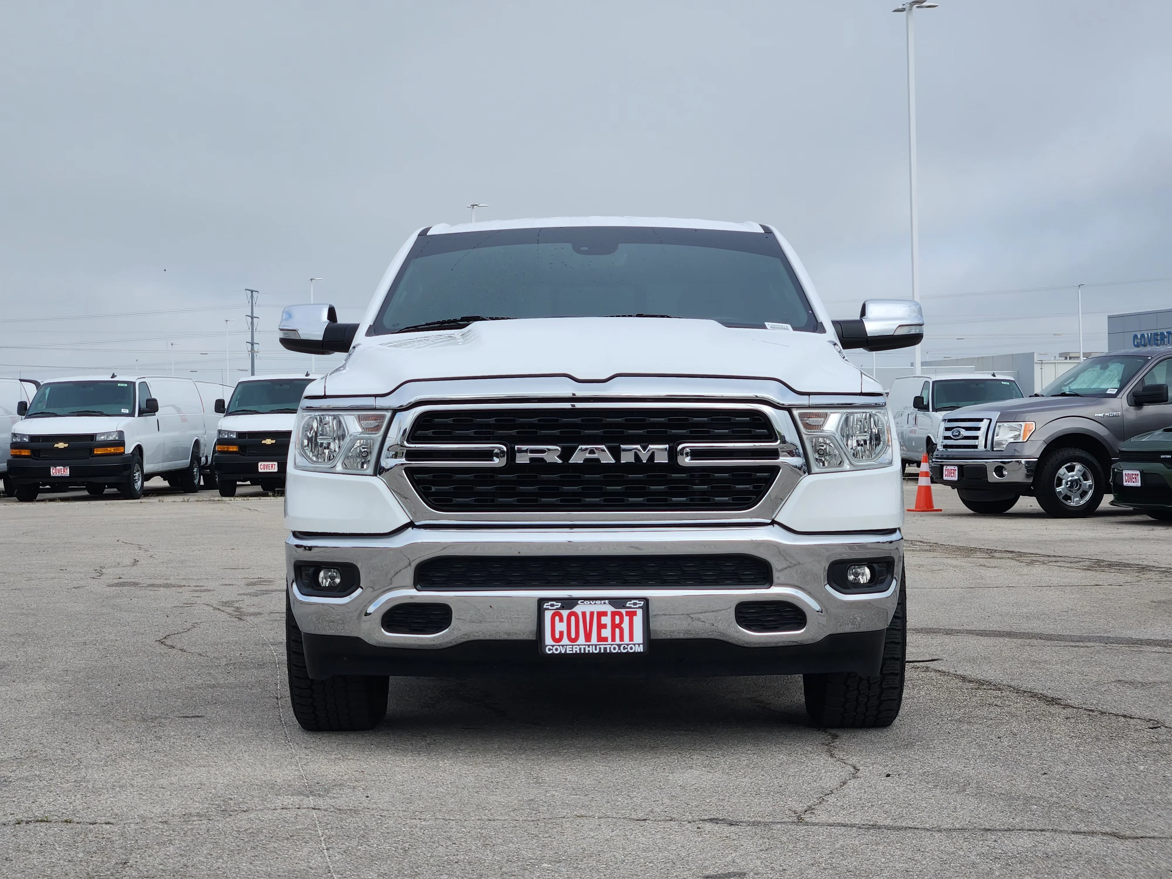 Used 2022 Bright White Clearcoat Ram Big Horn/Lone Star image 2