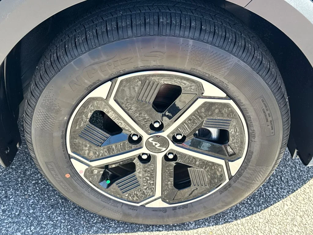 New 2026 Mineral Blue Kia EX image 12