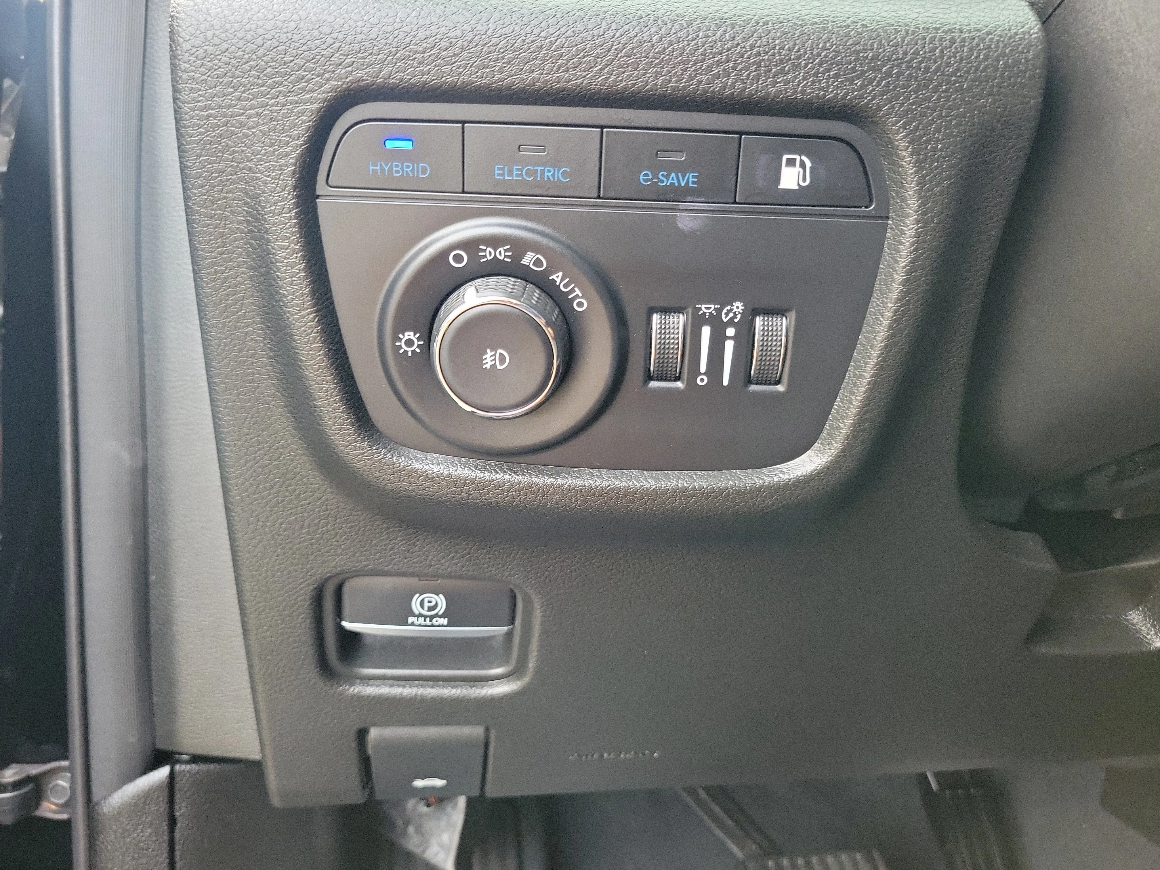 Certified Used 2023 Black Jeep 4xe image 27