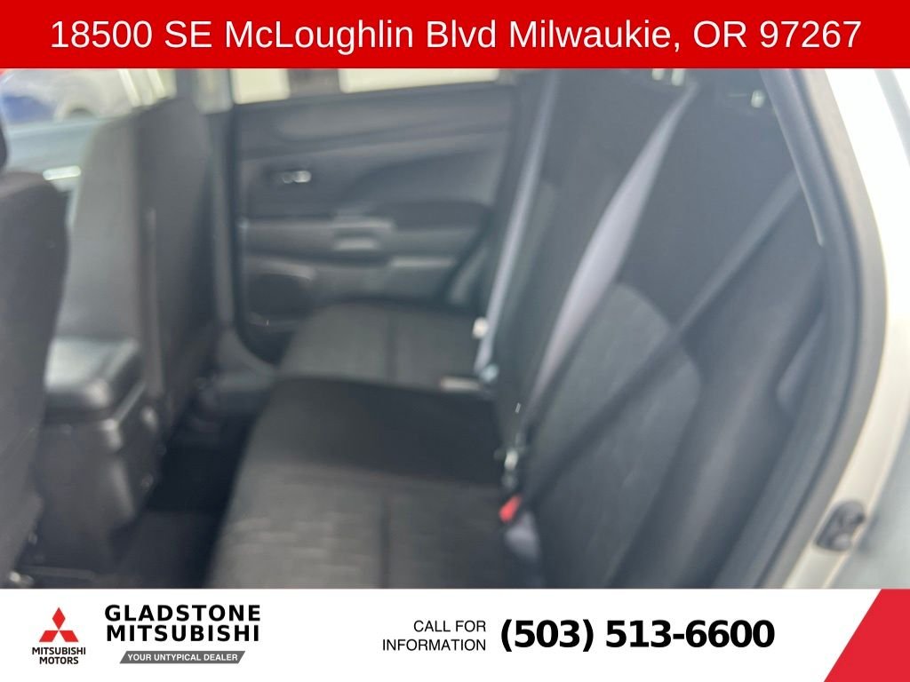 Used 2025 White Diamond Mitsubishi 2.0 ES image 8