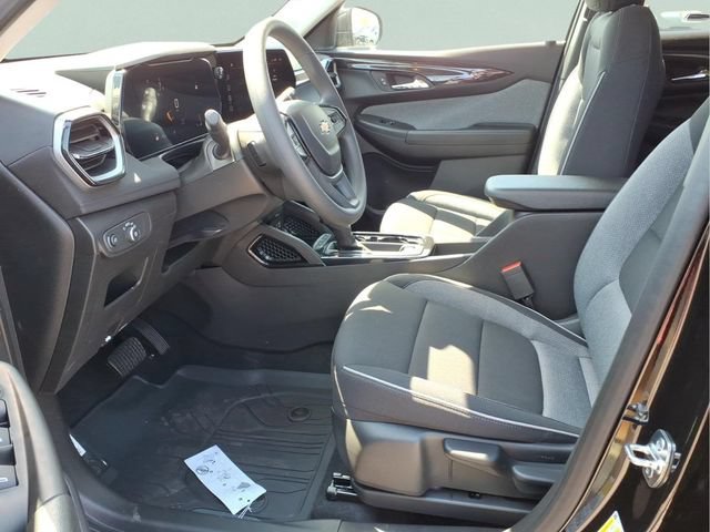 New 2026 Mosaic Black Metallic Chevrolet LT image 16