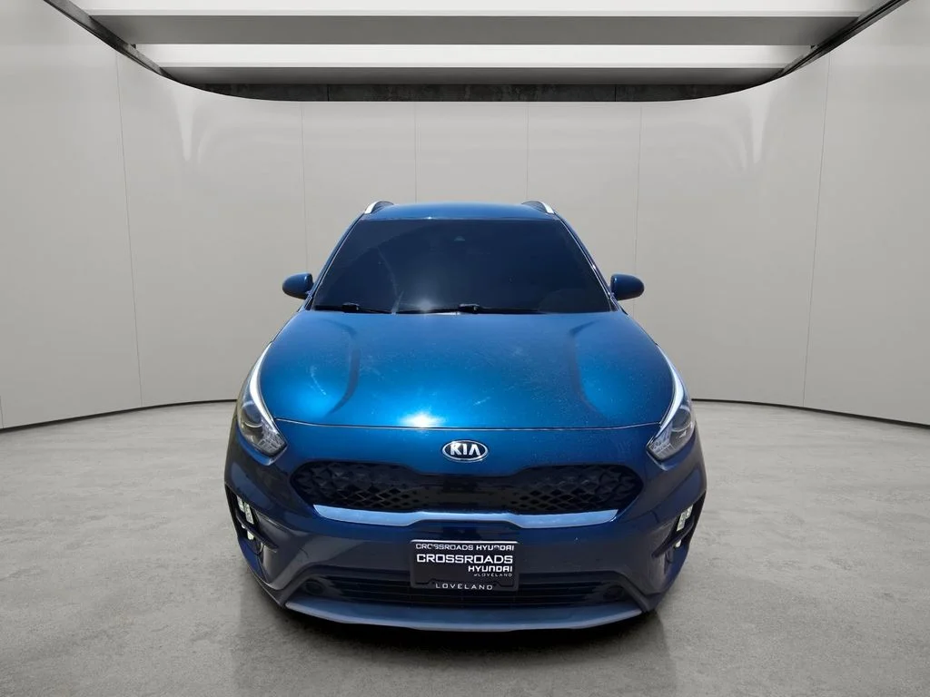 Used 2021 Deep Cerulean Kia LXS image 8