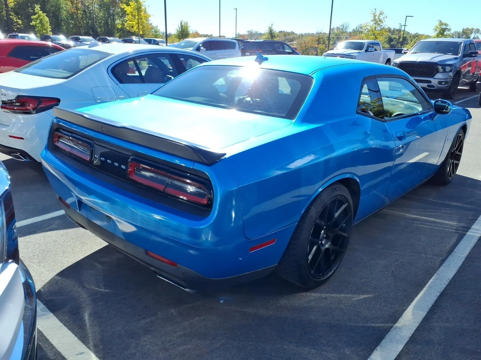 Used 2015 B5 Blue Pearl Coat Dodge R/T Plus Shaker image 12