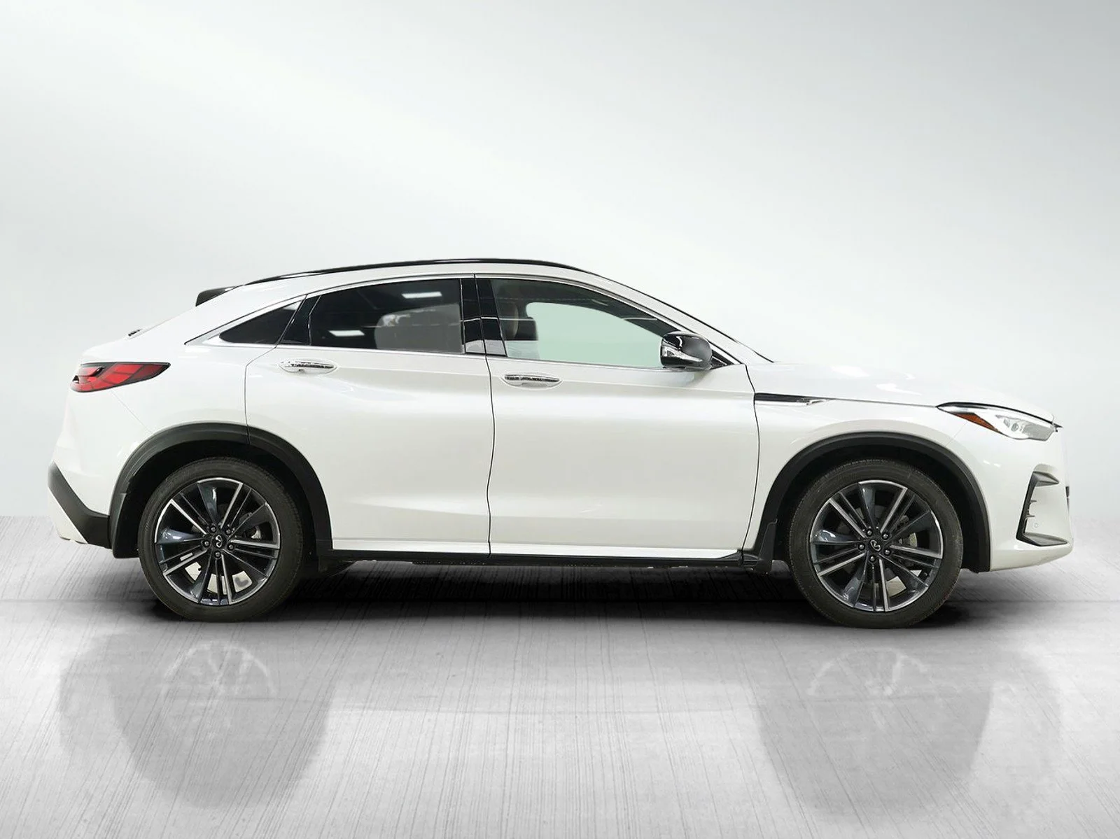 Used 2025 Radiant White INFINITI SENSORY image 6