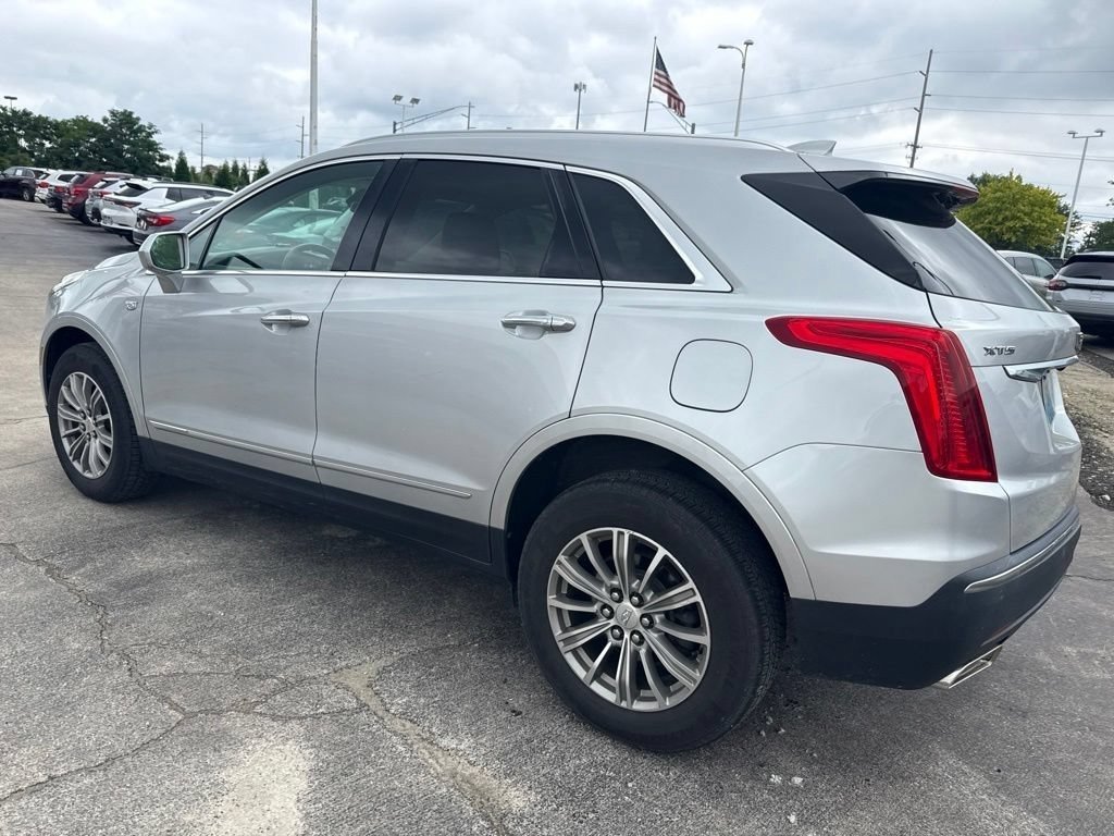 Used 2017 Radiant Silver Metallic Cadillac Luxury image 5