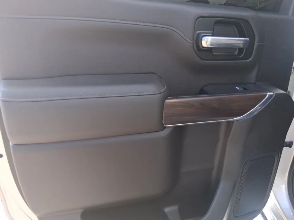 Used 2019 Silver GMC SLT image 15