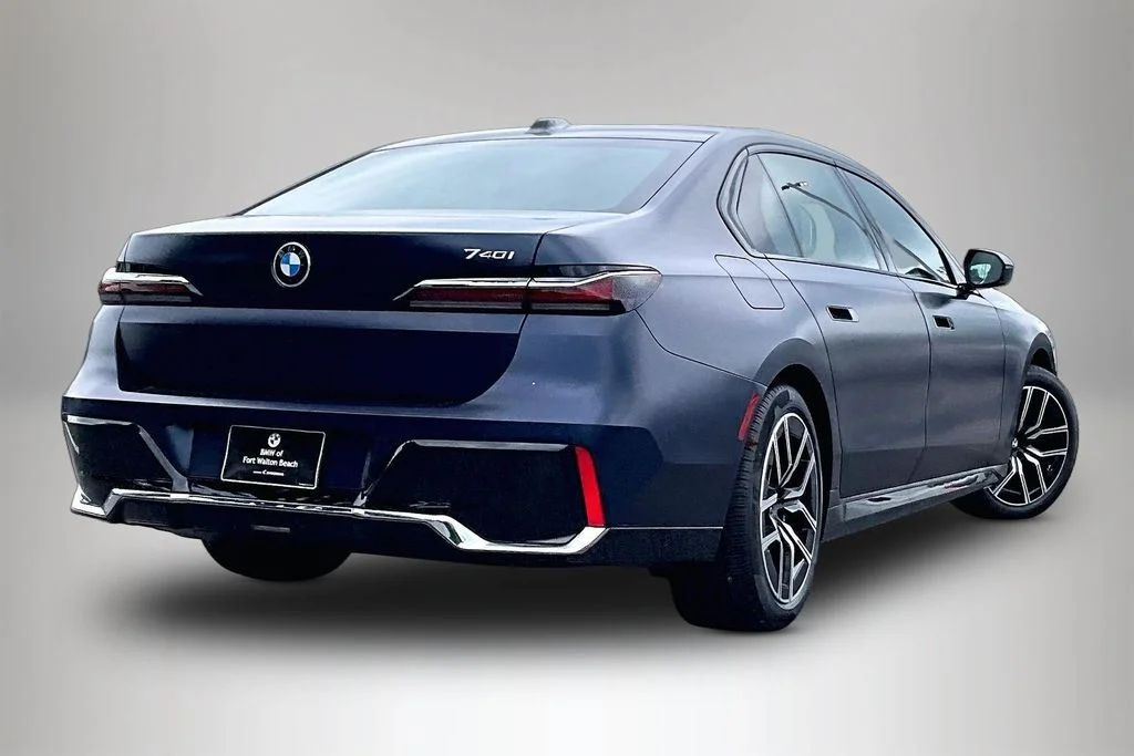 New 2026 BMW 7 Series 740i 4D Sedan
