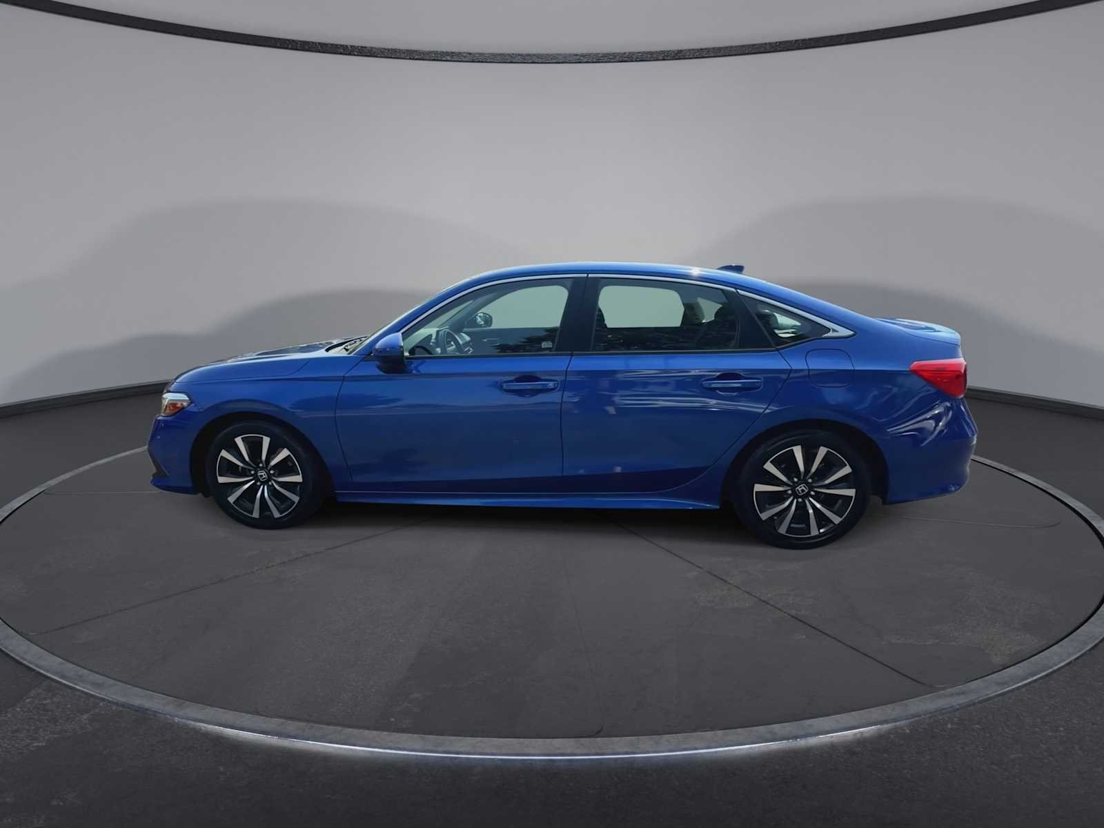 Used 2024 Aegean Blue Metallic Honda EX image 5