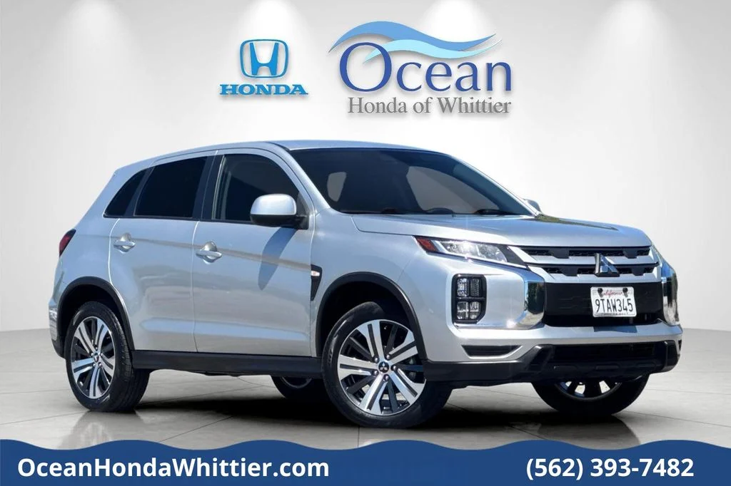 Used 2025 Alloy Silver Metallic Mitsubishi 2.0 ES image 1