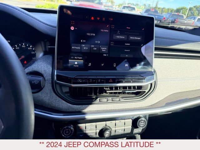 Used 2024 White Jeep Latitude image 15