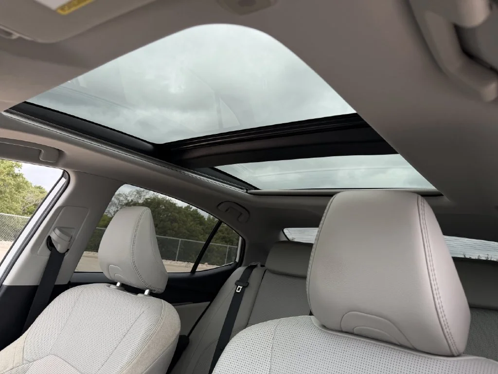 Used 2025 Beige Toyota XLE image 23